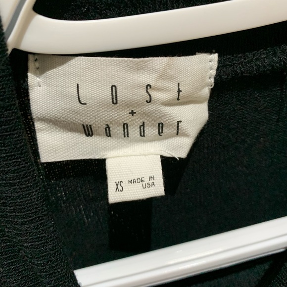 Lost+Wander | Austin Ruffled Bell Sleeve Crop Top - Picture 5 of 5